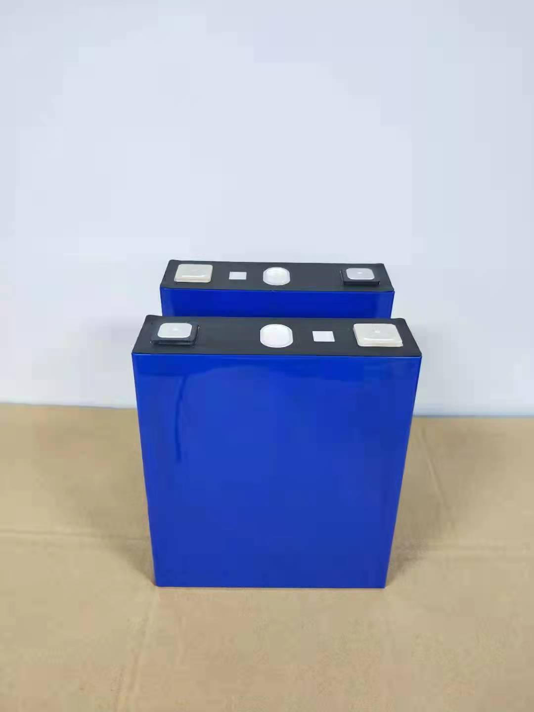 Grade A High Discharge Rate Batteries Li Ion 3.2V 100Ah Lifepo4 Battery