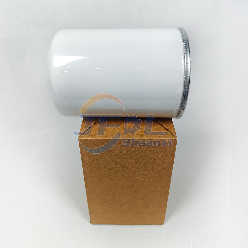 Original Fuel Oil Filter 31K6-01320 for Hyundai Excavator Construction Machinery Parts