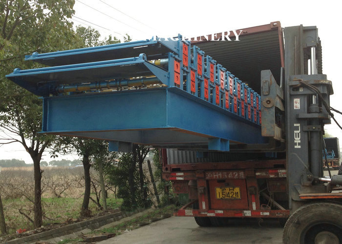 PLC control 1050mm Coverage Roof Panel 6kw Roll Forming Machine