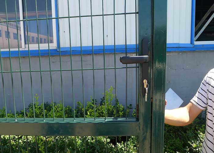 Stock 1m Farm Fence Gates 3d Welded Mesh Panel For Garden