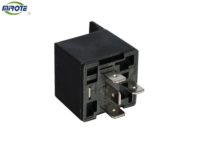 Non Waterproof 12 Volt 40 Amp Relay 4 Pin With Backrest For Universal Cars MR524999 V23134-B52-X464