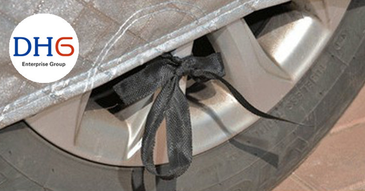 Breathable Waterproof Outdoor Car Cover Customized Logo Windshield