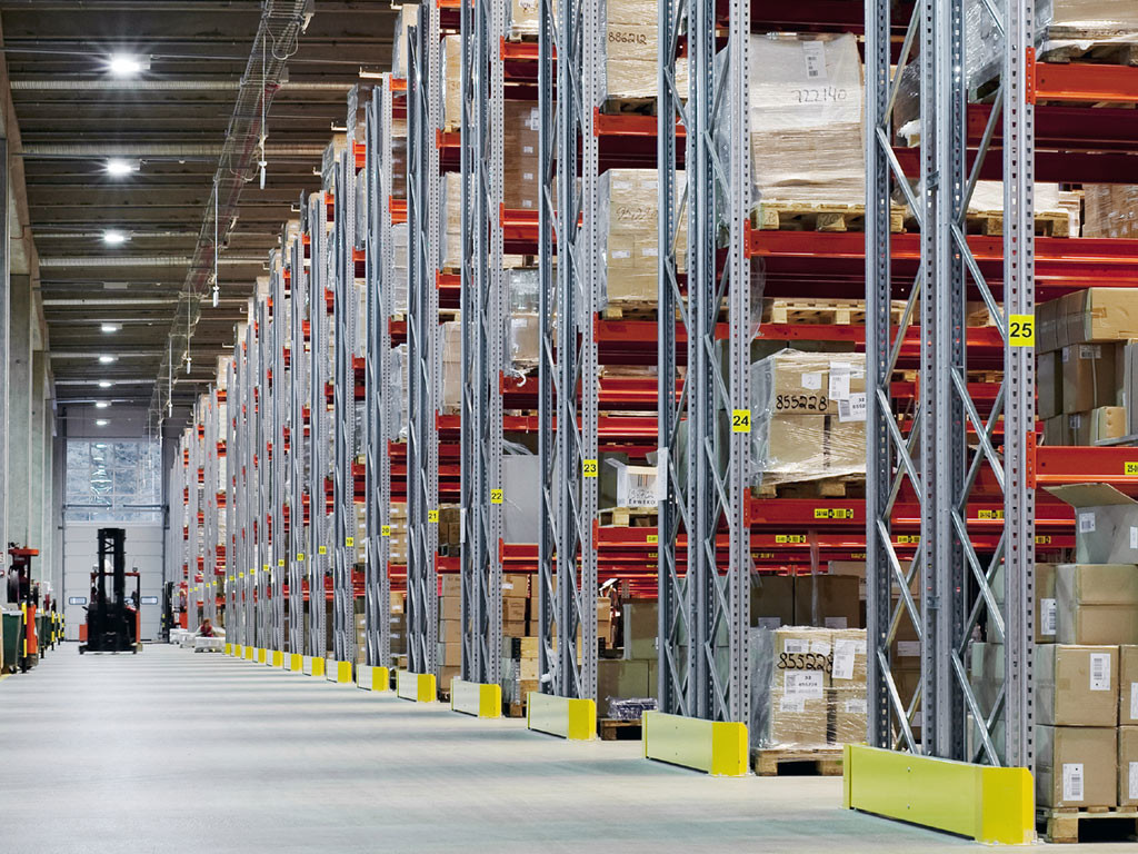 High Density Heavy Duty Pallet Racking System 800kg-4000kg/ layer Capacity