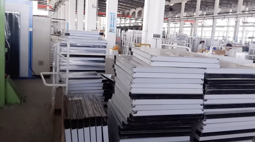 Household Appliance Refrigerator Production equipment —— Door Panel Foaming Line