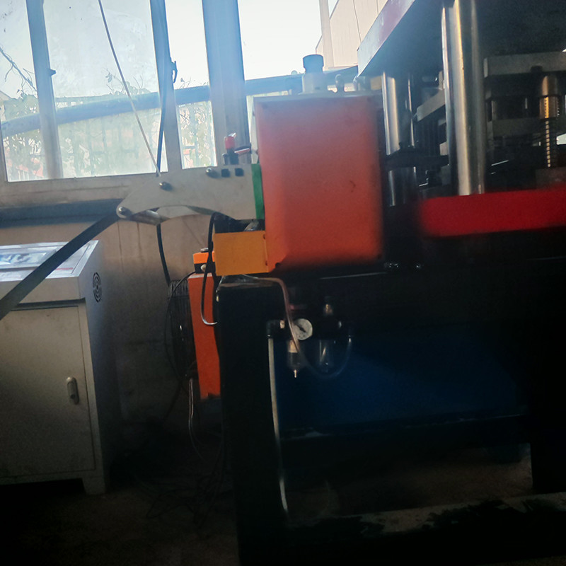 Electric Power Source Cable Tray Roll Forming Machine With Integrated Forming And Rolling Thickness 0.8-1.5mm