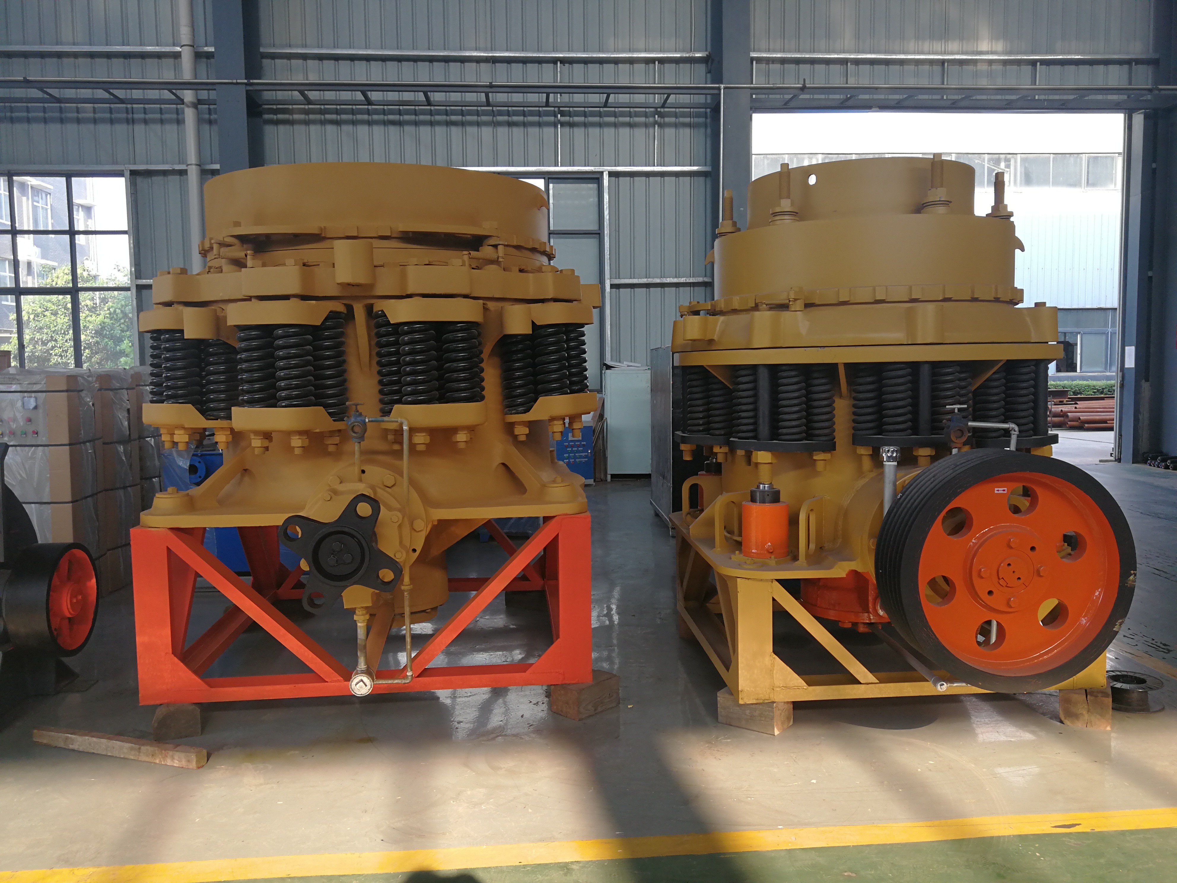Gravel Rock Granite Spring Symons Roller Cone Crusher