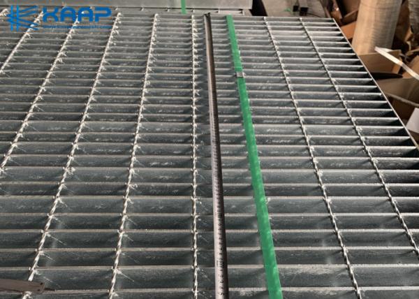 Professional Steel Floor Grating Anti Theft Low Maintenance Various Surface