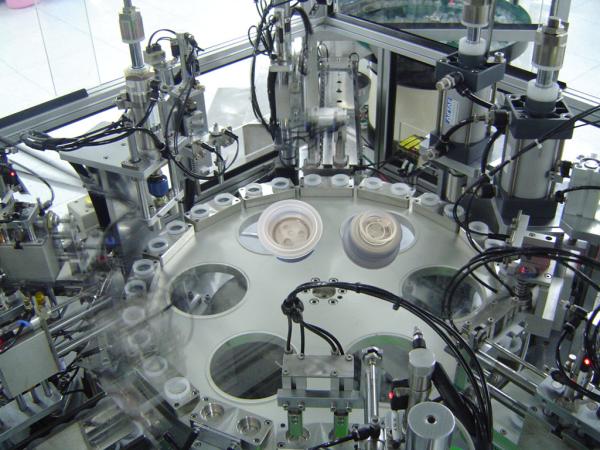 European cover single pull ring cover assembly machine running speed, servo