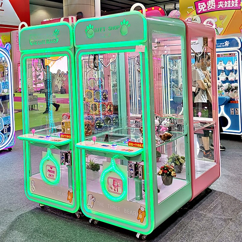 Dreamland good price for the pink color coin operated claw toys game machine for indoor game mall