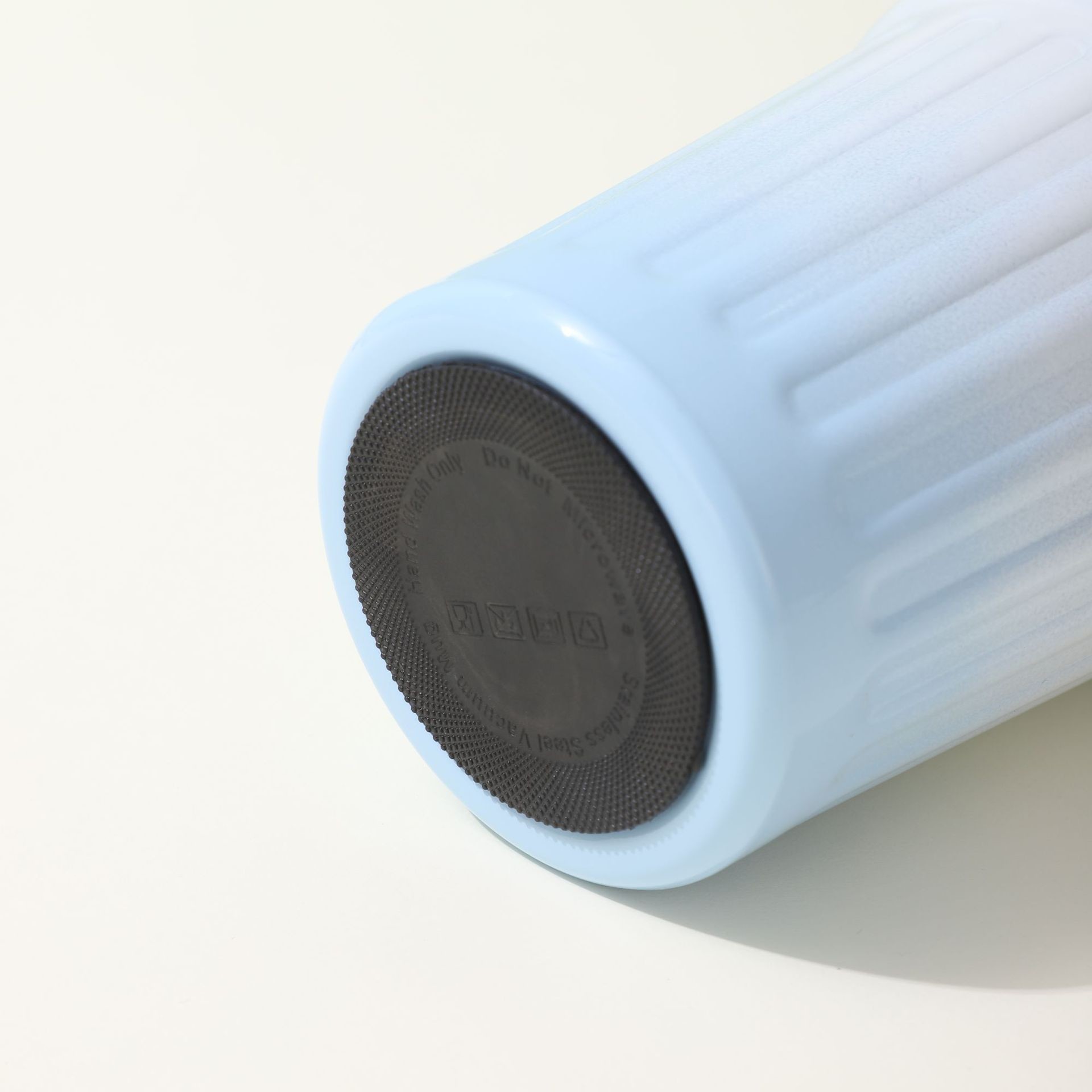Smart Coffee Thermos Temperature Display and LED Insulated Travel Mug for Summer Cold Storage Direct Drinking or Straw