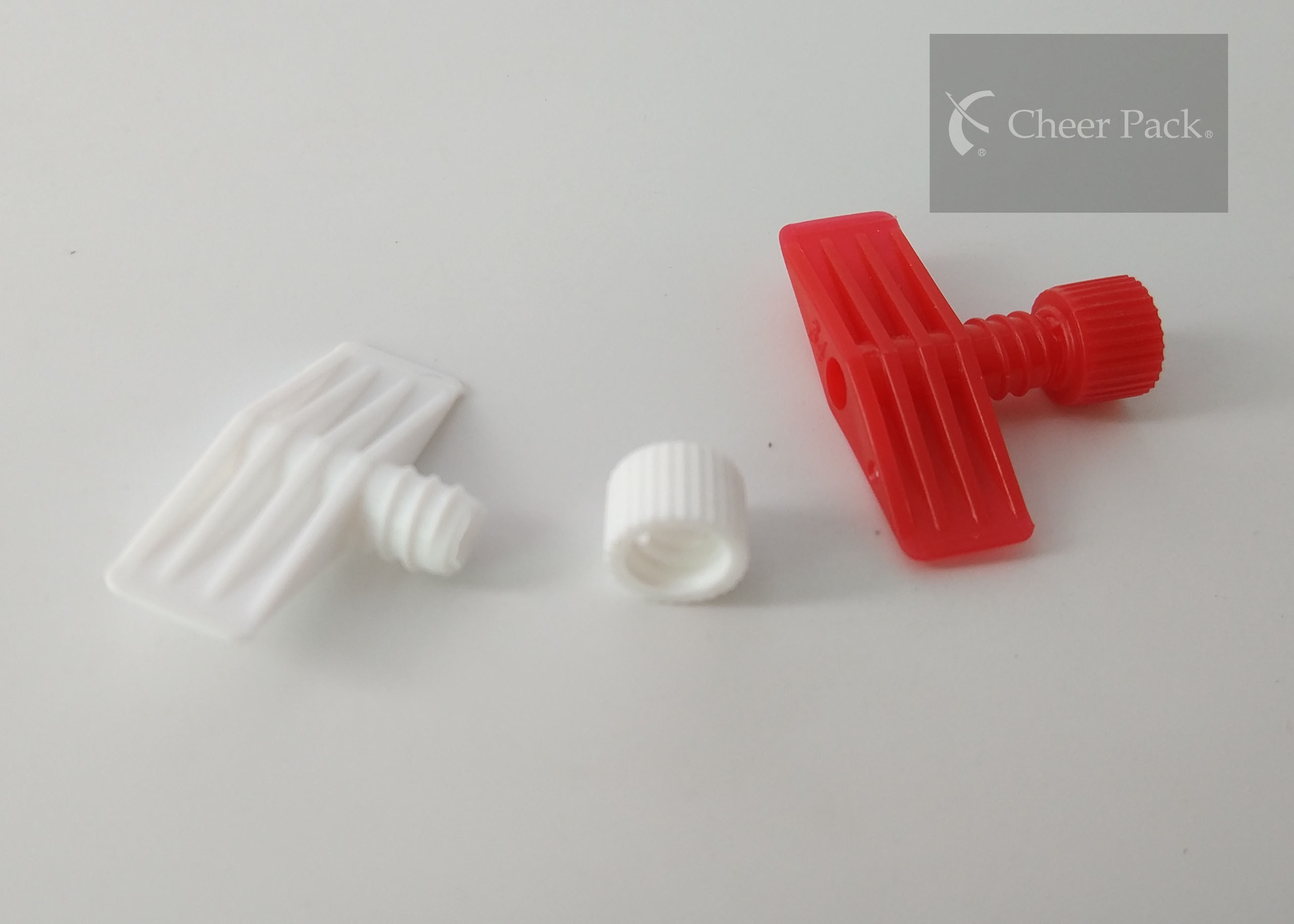 Black Twist Off Pour Spout Caps Polyethylene With Food Grade Material