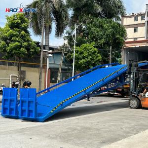 20 Ton Capacity Mobile Loading Ramp Portable Loading Docks With Anti Slip
