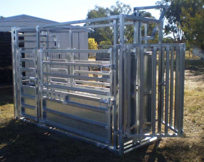 Cattle Crush / Hot Dipped Galvanized