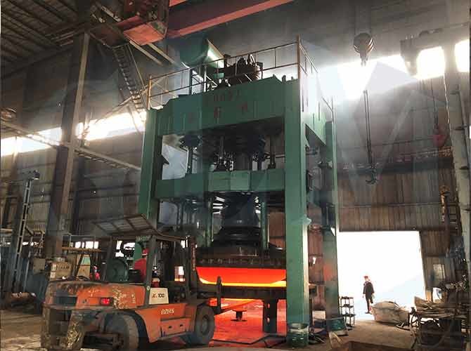 4000mm LNG LPG Tank Spherical Heads Hot Forming ASME Torispherical Dish End