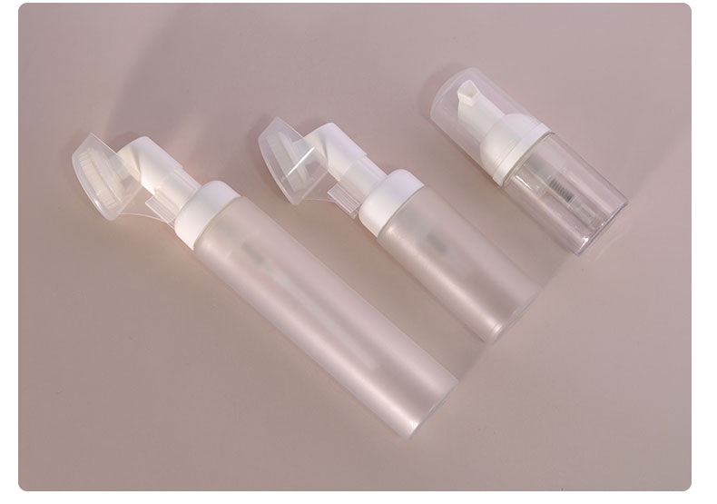 Empty Essential Oil Bottles 30ml / 50ml / 100ml Custom Plastic Spray Bottles With PET Collar