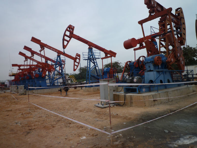 Oilfield Petroleum Mining Equipment API Standard C Series Pump Jack Pumping Units