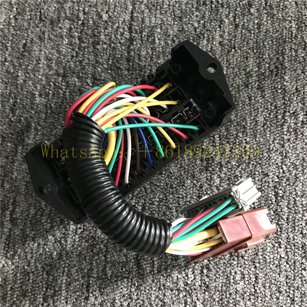 Excavator Hydraulic Valve Kobelco SK60/100/120/200-5/6/SK200-8/350-8 Fuse Box 20 Lines