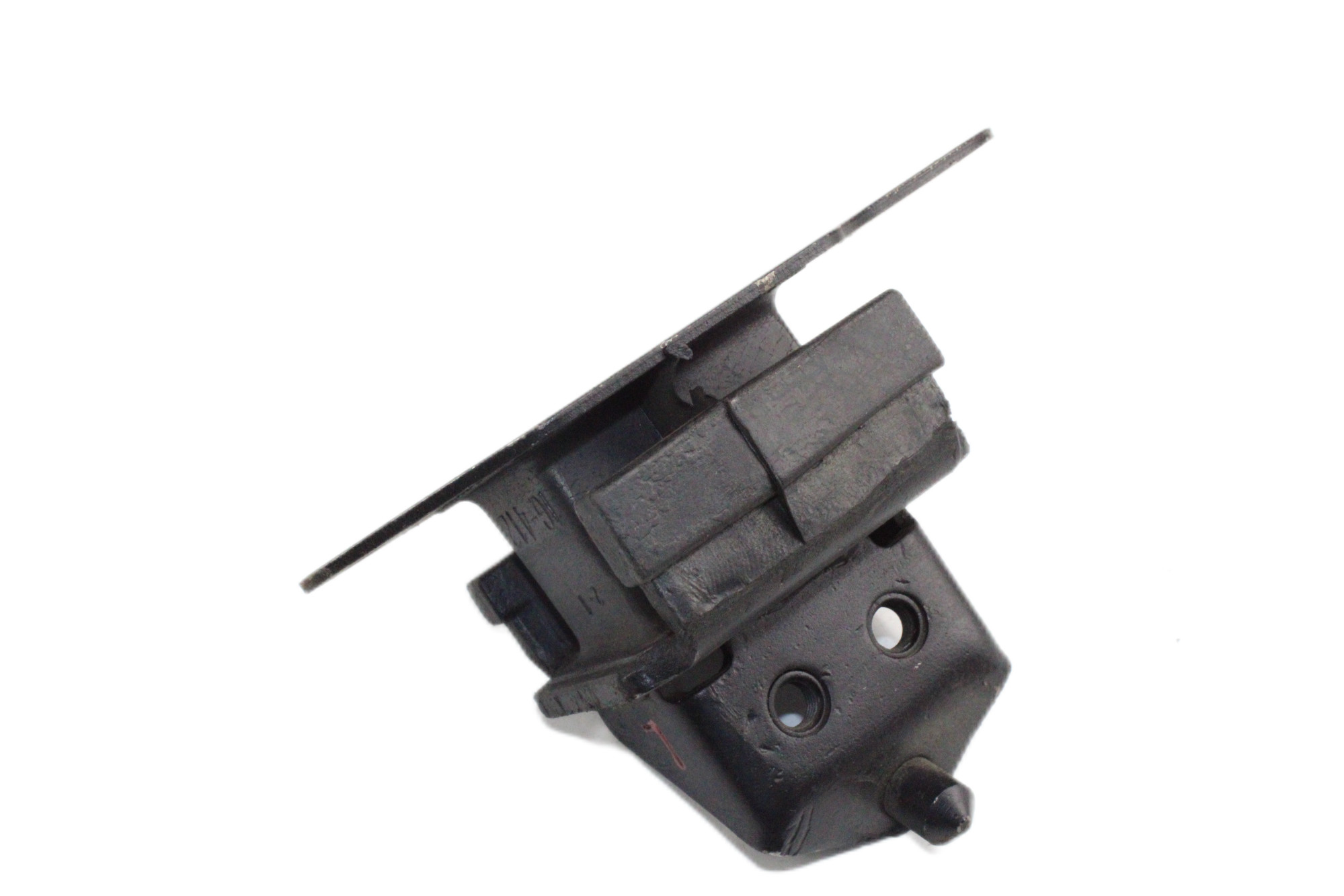 ISUZU DMAX 4JA1 4JH1 ENGINE MOUNTING L 8973672731 8972349772