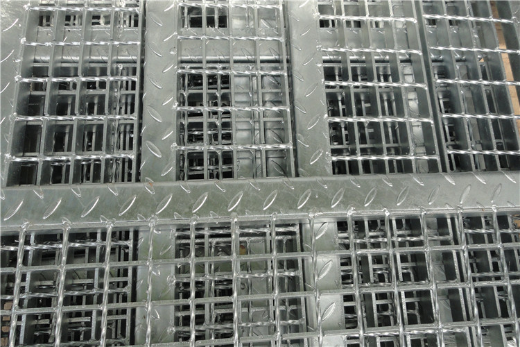 Industrial Welded Plain Type Serrated Bar Hot DIP Galvanizing Steel Structure Grating For Stair Tread