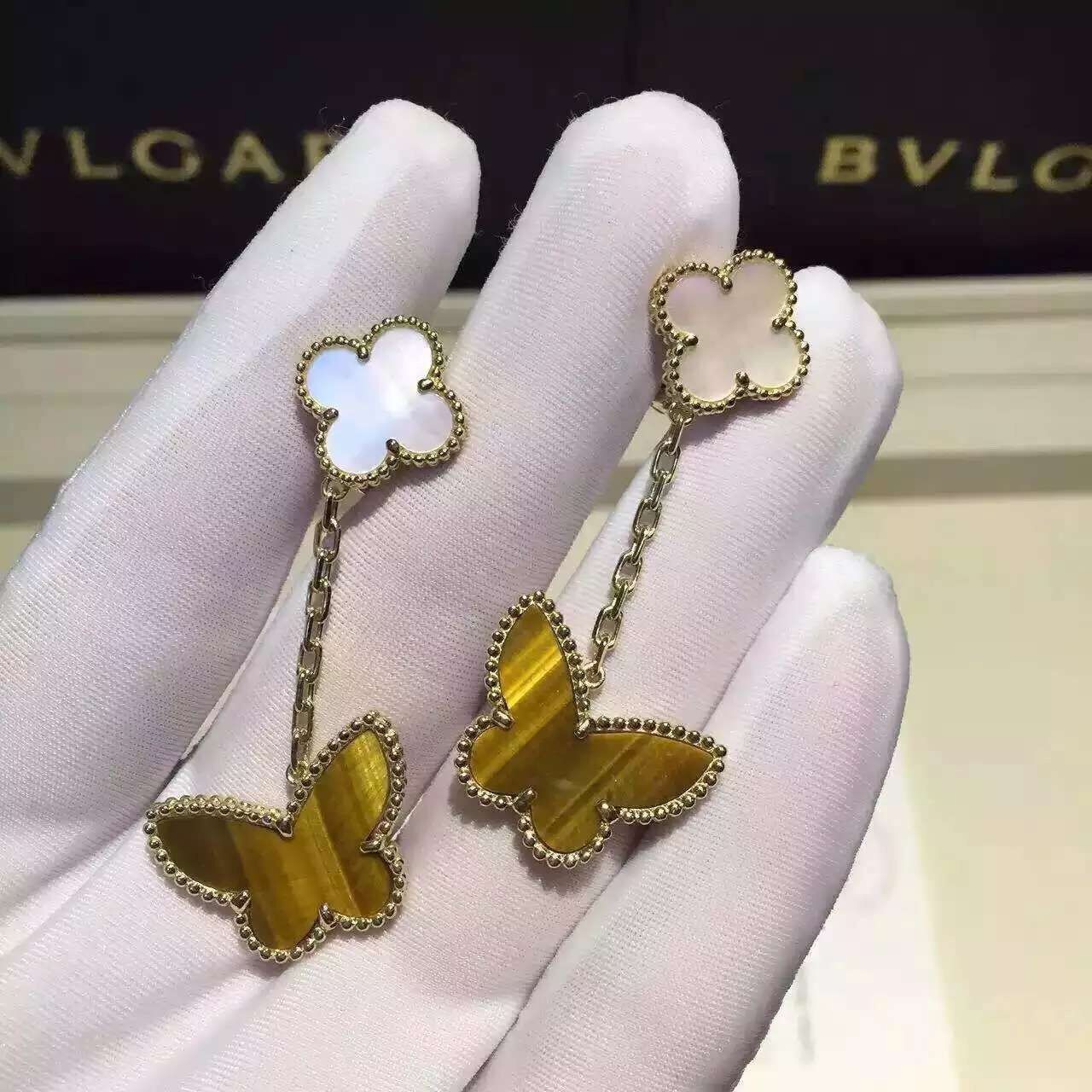 Factory Custom Van Cleef & Arpels 18K Yellow Gold Earring Clap Butterfly Drop VCARD79800