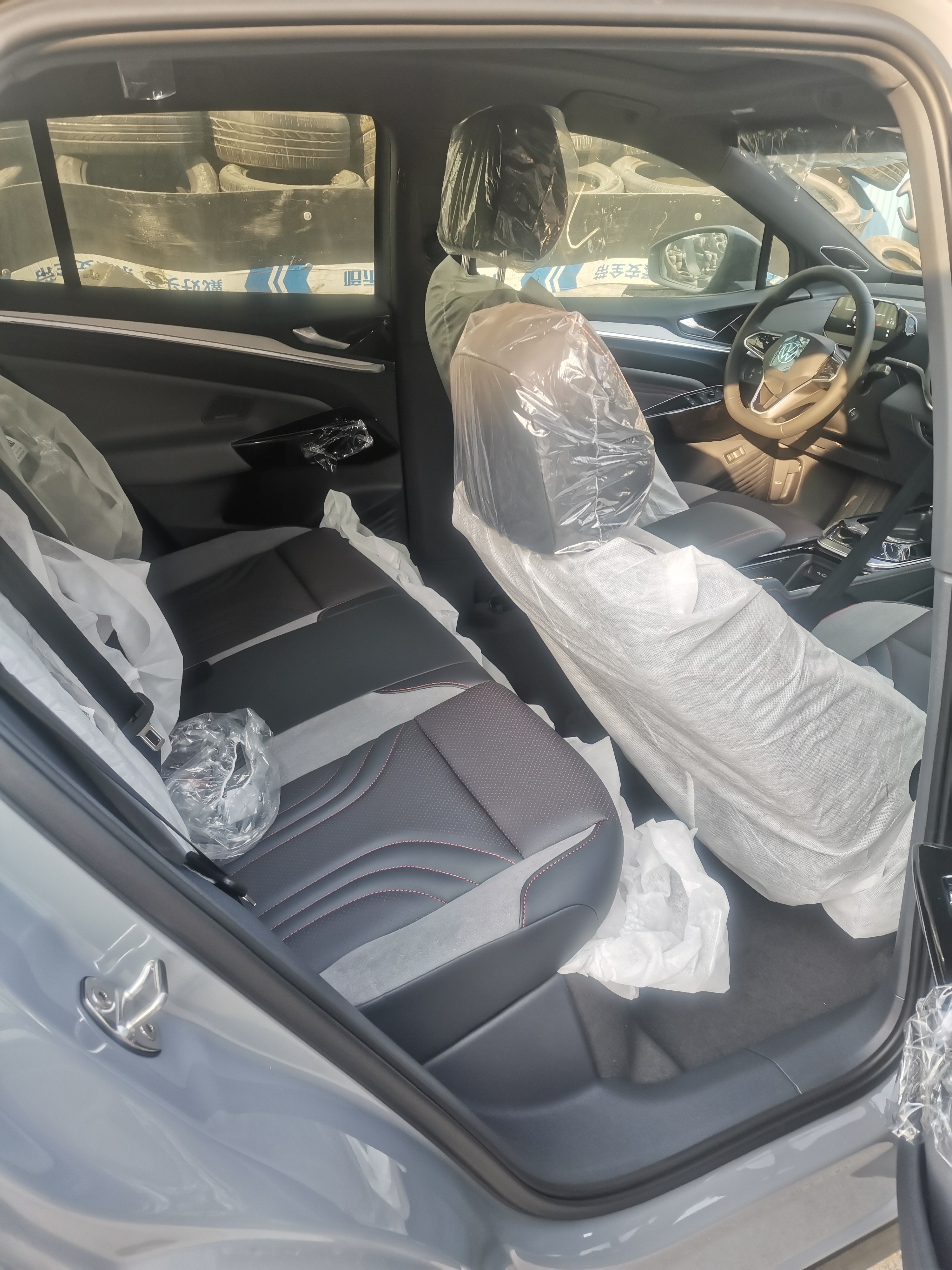 2024 Volkswagen ID.4 Crozz Pro Comfortable Luxury Electric Car