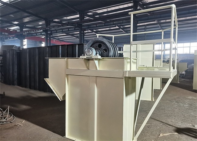 Belt / Chain Type Vertical TD Bucket Elevator For Industry Factory