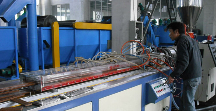 Twin screw super Plastic Profile Extrusion Line , Profile Extrusion Process