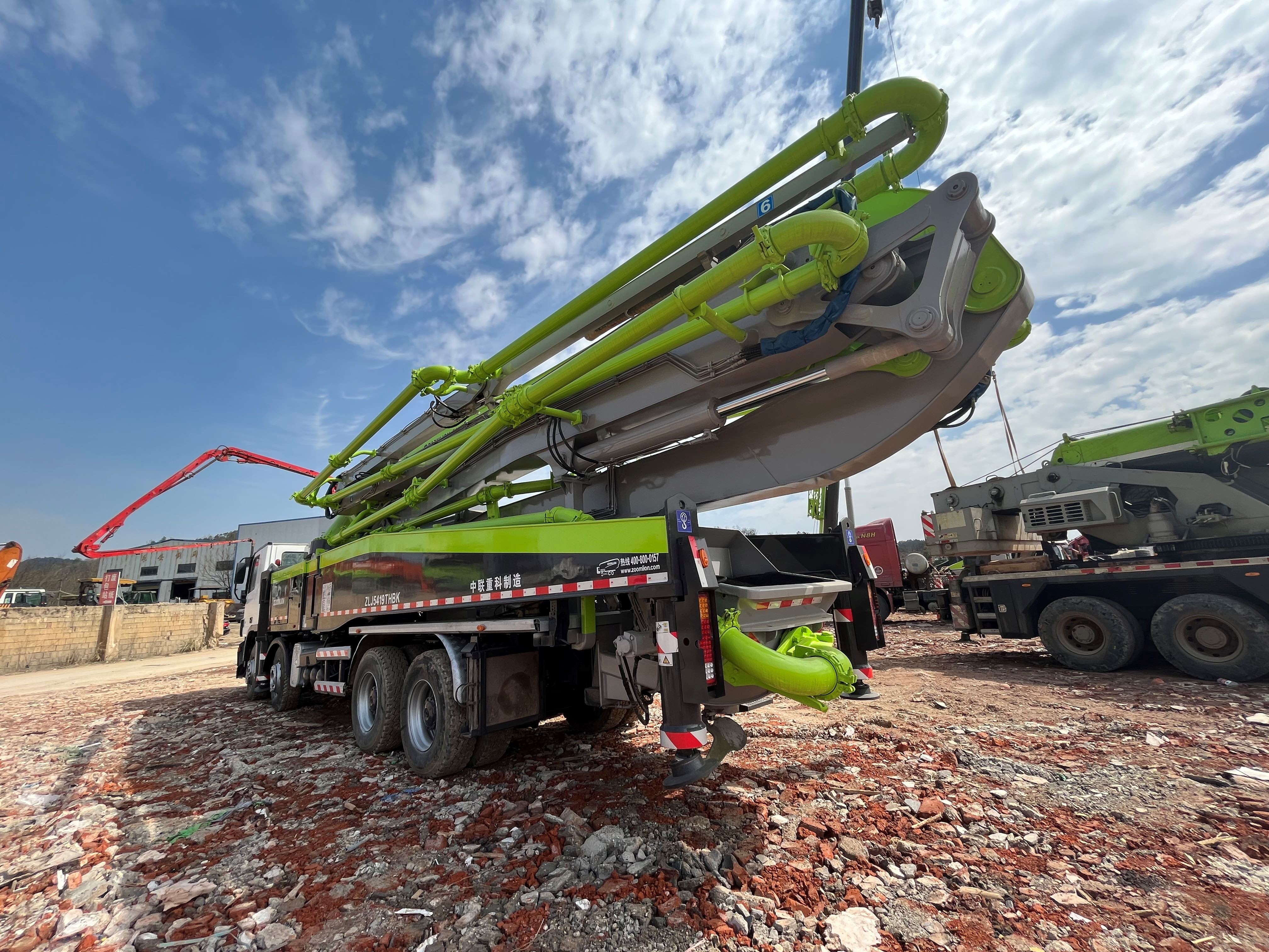 Refurbished 2013 ZOOMLION 52m Concrete Pump on Mercedes-Benz for sale