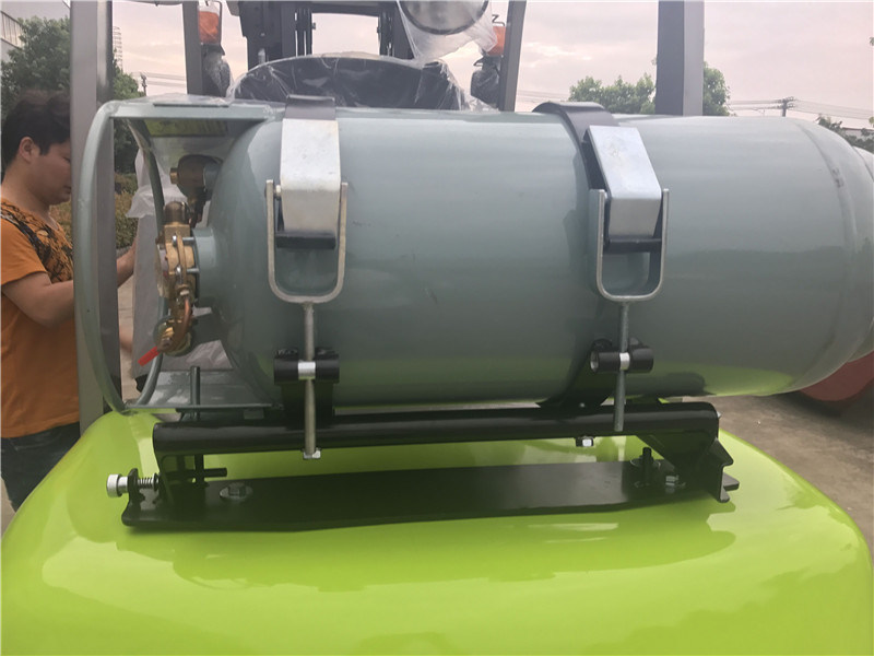 China LPG Forklift 1.5t-3.5t Load Gas Forklift Lifters