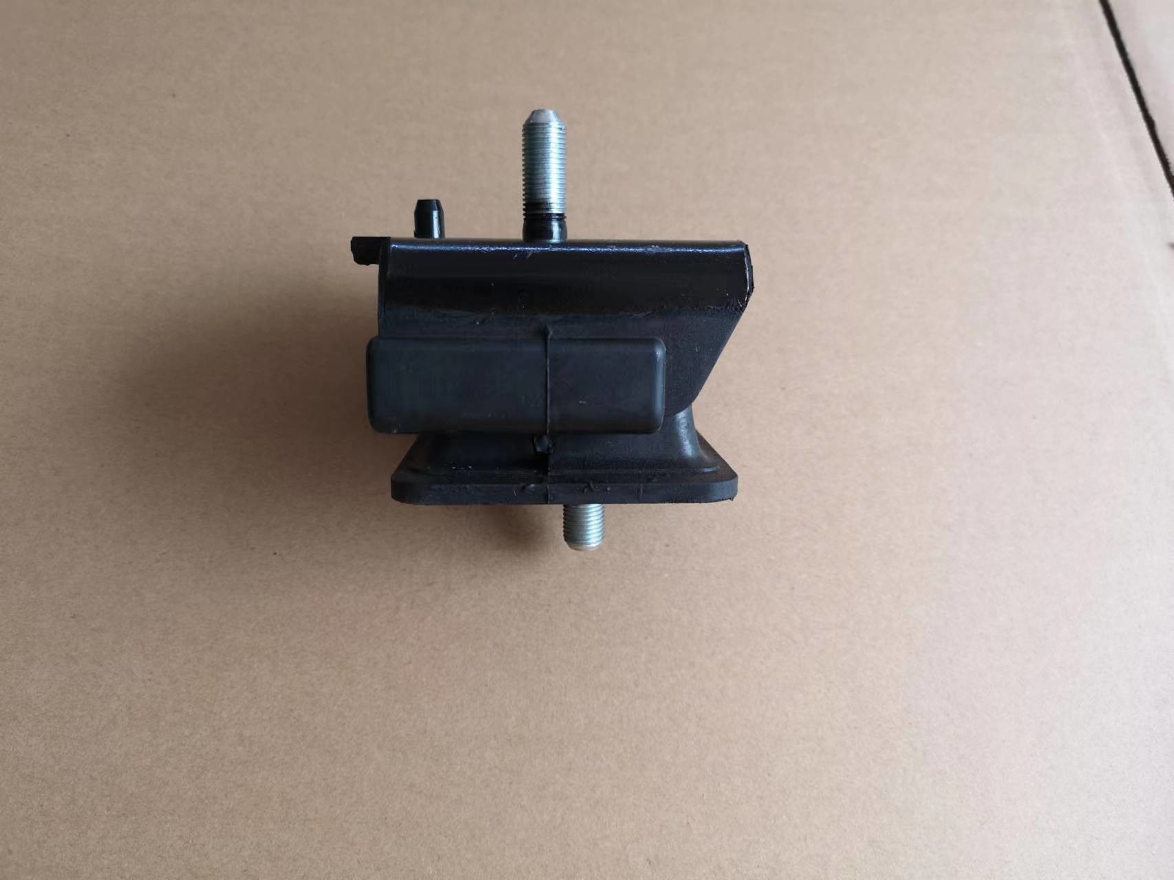 4JJ1 Isuzu Engine Parts Left Side Mounting Rubber Cushion 8983038210 Engine Foot NLR NNR NMR Light Truck
