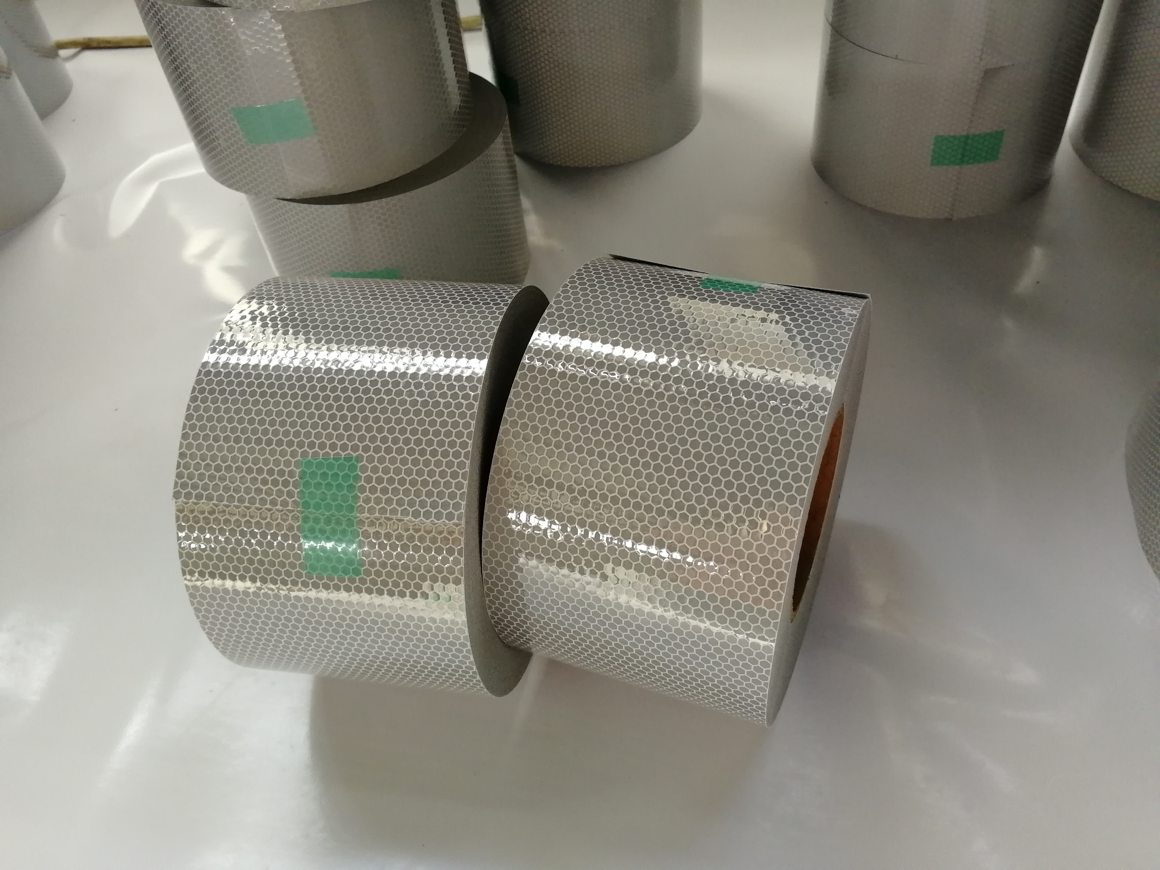 White Color Solas Reflective Tape Honeycomb Pattern For Snow Maker Pole