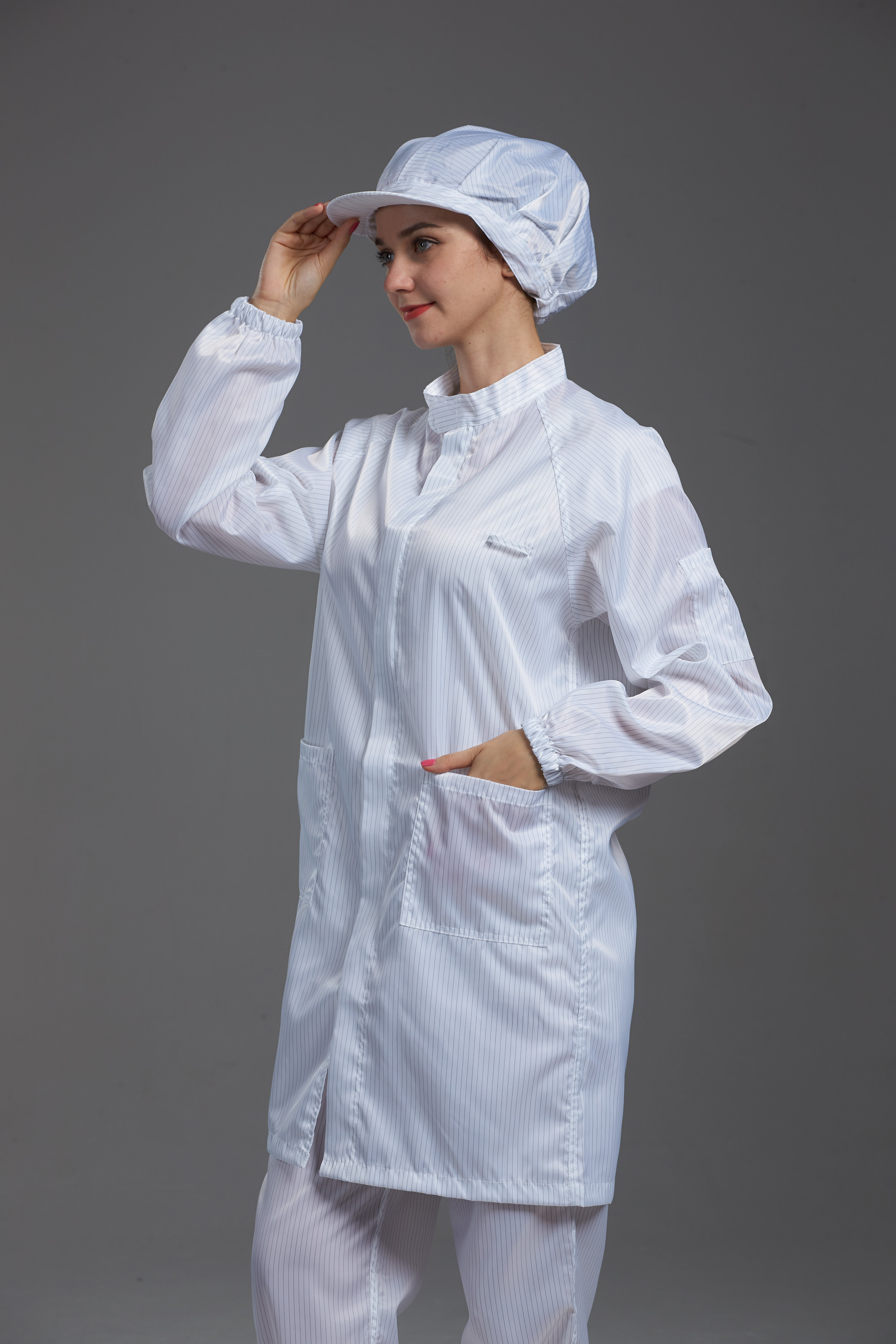 Resuable Anti Static ESD cleanroom labcoat white color with conductive fiber suitable for hospital