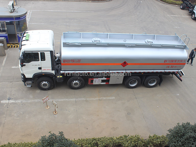 Shacman Delong Chemical Tank Truck Euro 6 80km/H Maximum Speed Fuel Tank Truck