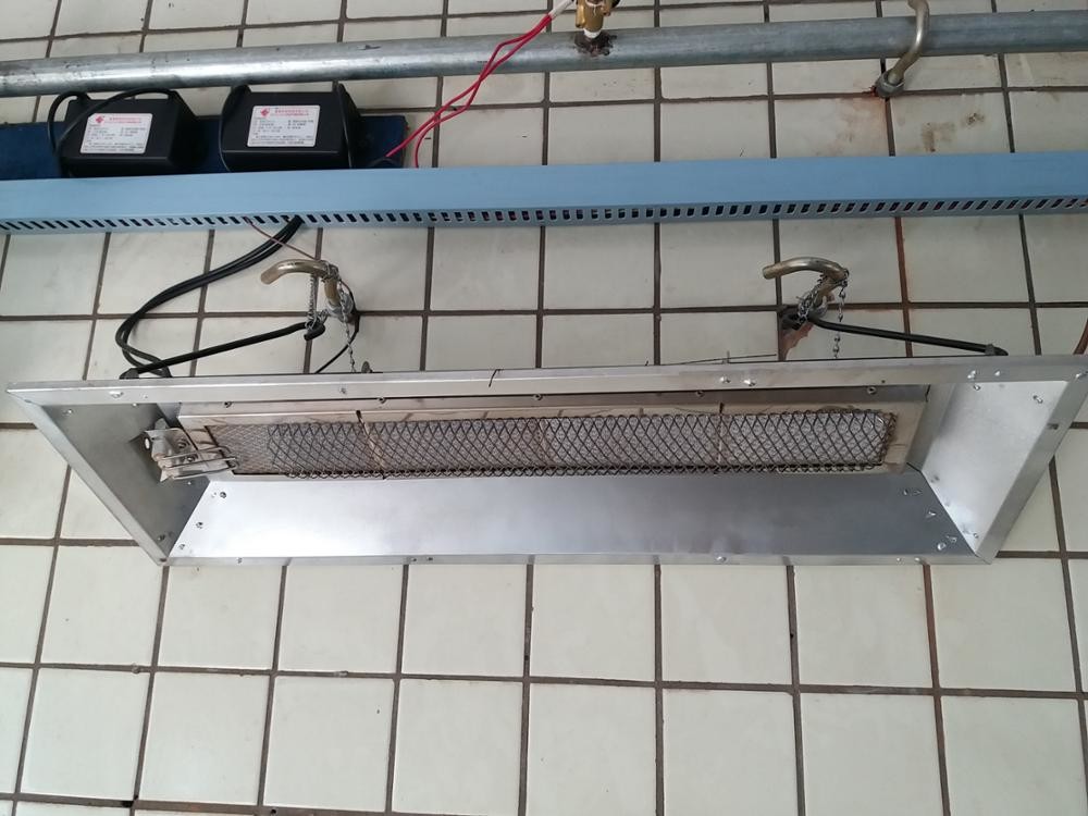 Automatic Ignition Infrared Gas Brooder Heater Direct Heating Chicken Poultry THD6808