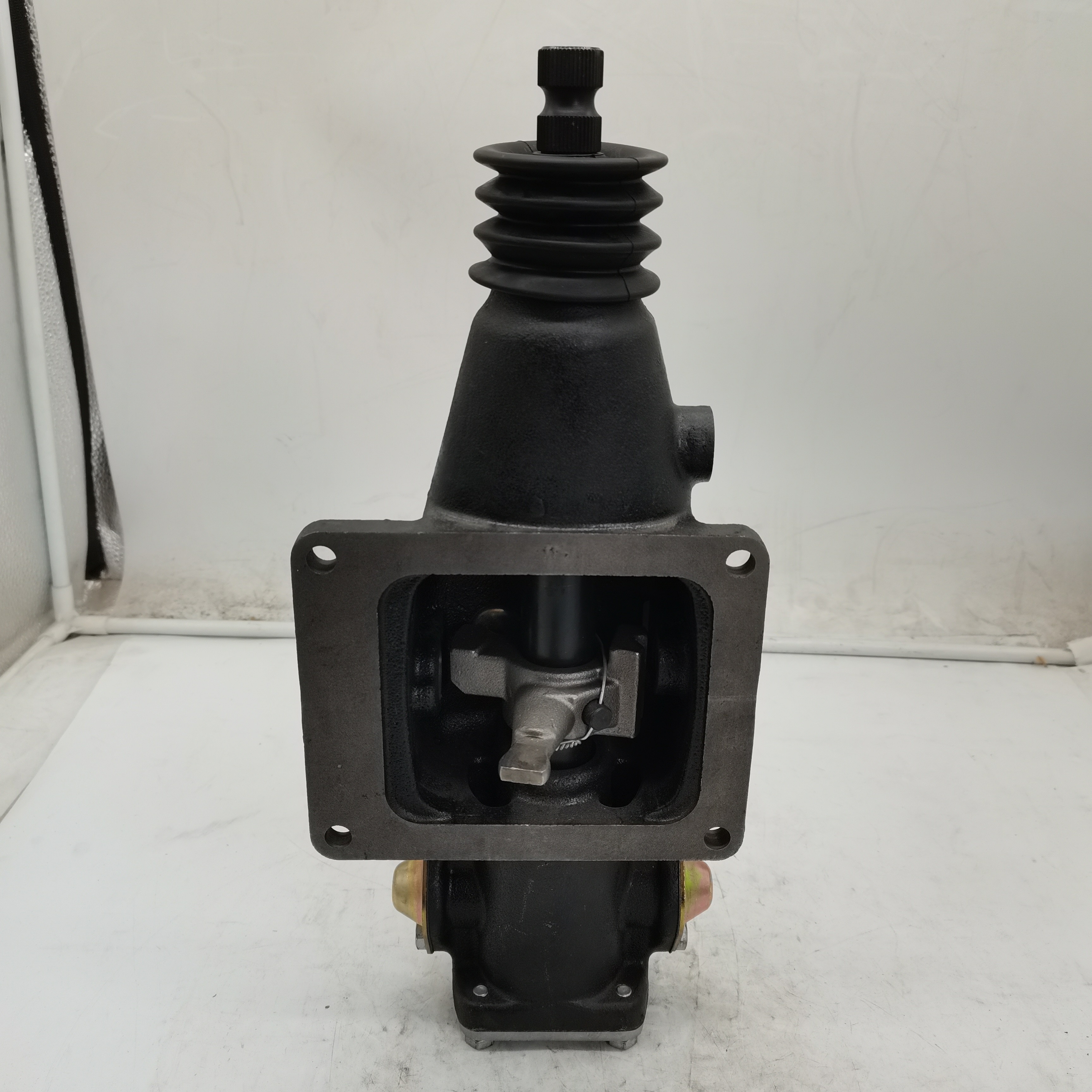 FAST gearbox parts double H operating device housing valve F96194-15 FOR FOTON TRUCK PARTS