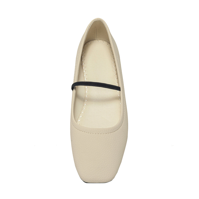 Leather Upper Material Comfy Walking Sandals With Square Toe Shape