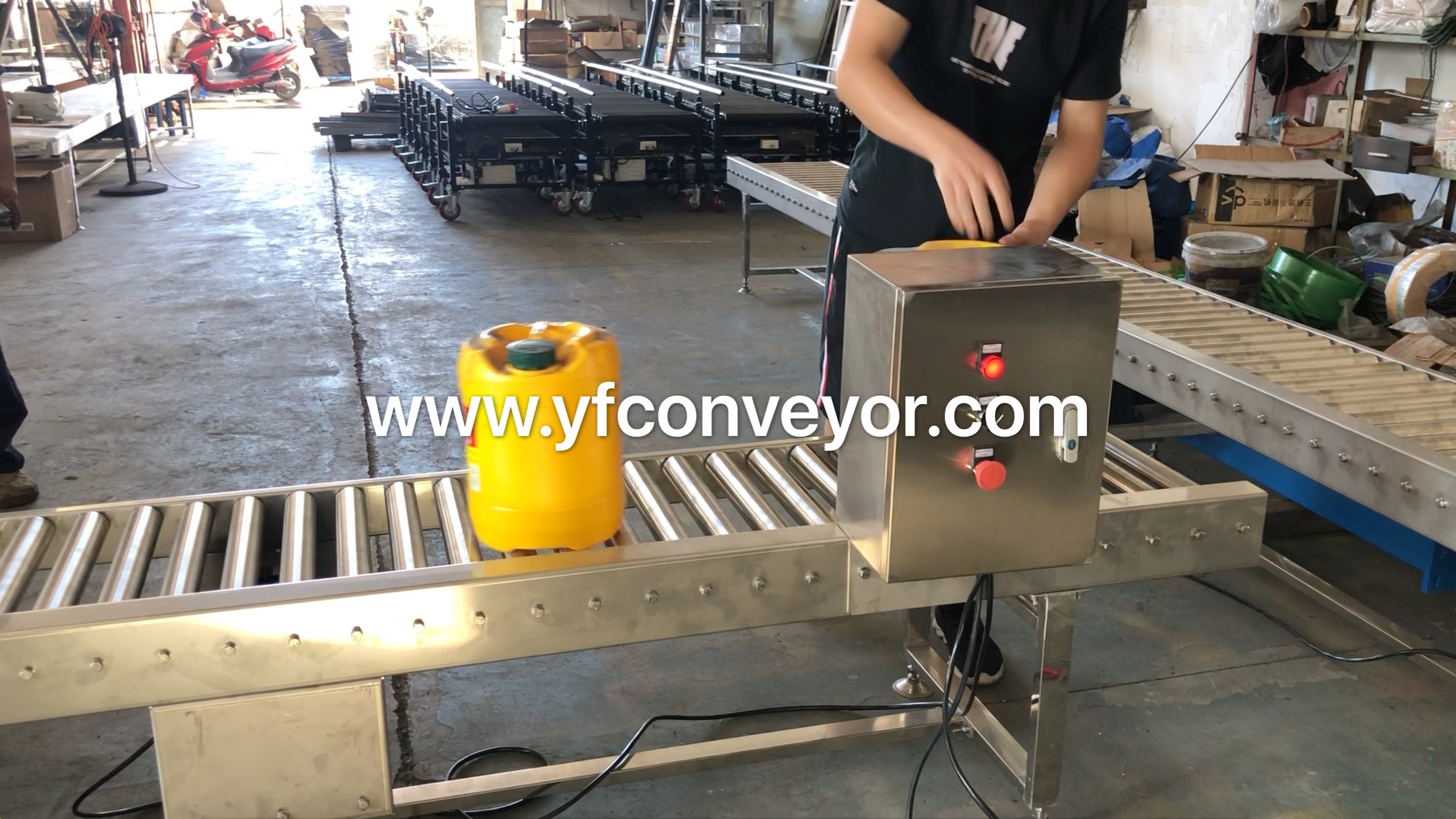 Factory Custom Powered Roller Conveyor Systems,Roller Conveying Machine