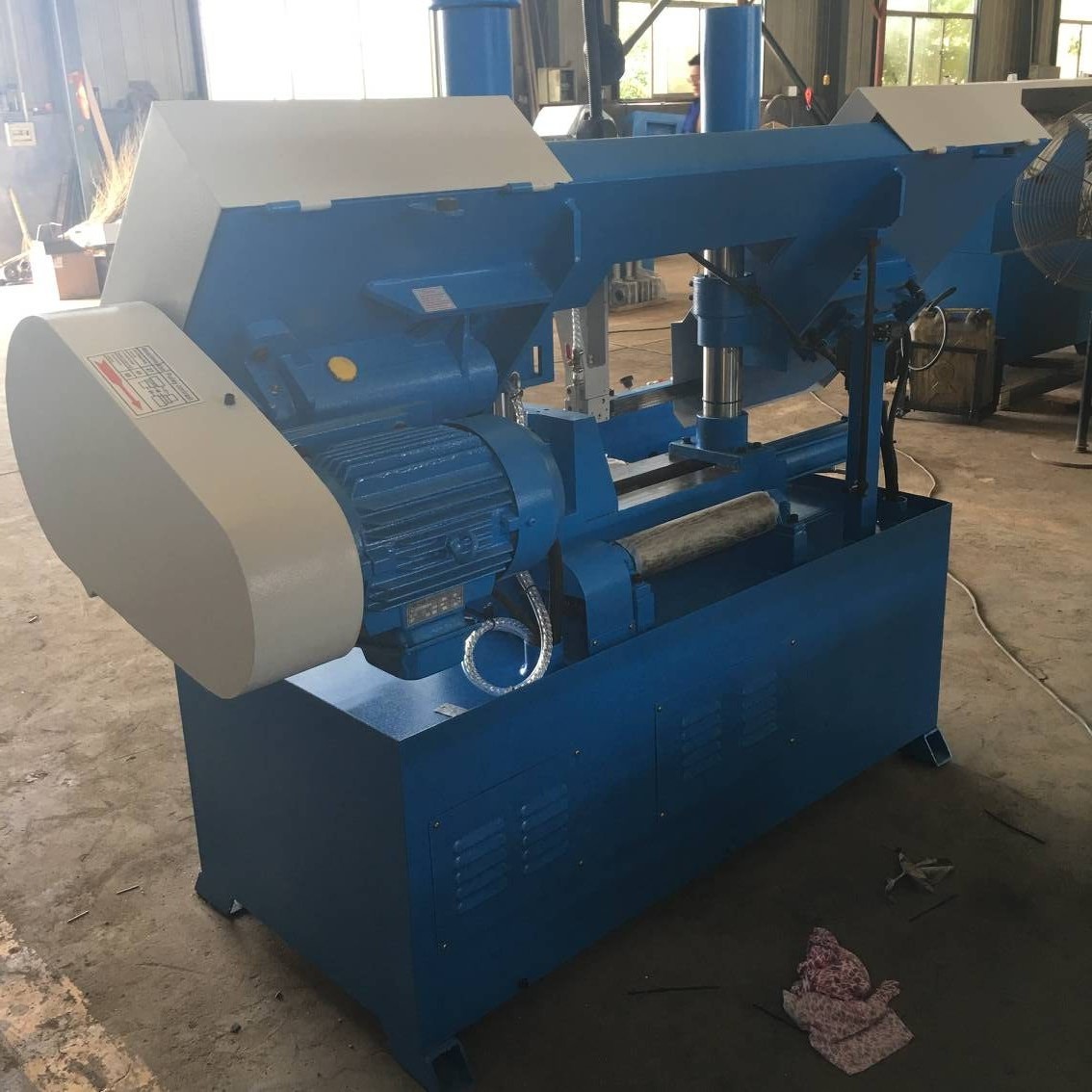 GH4235 Double column cutting capacity 350-350*350 horizontal band saw machine Price