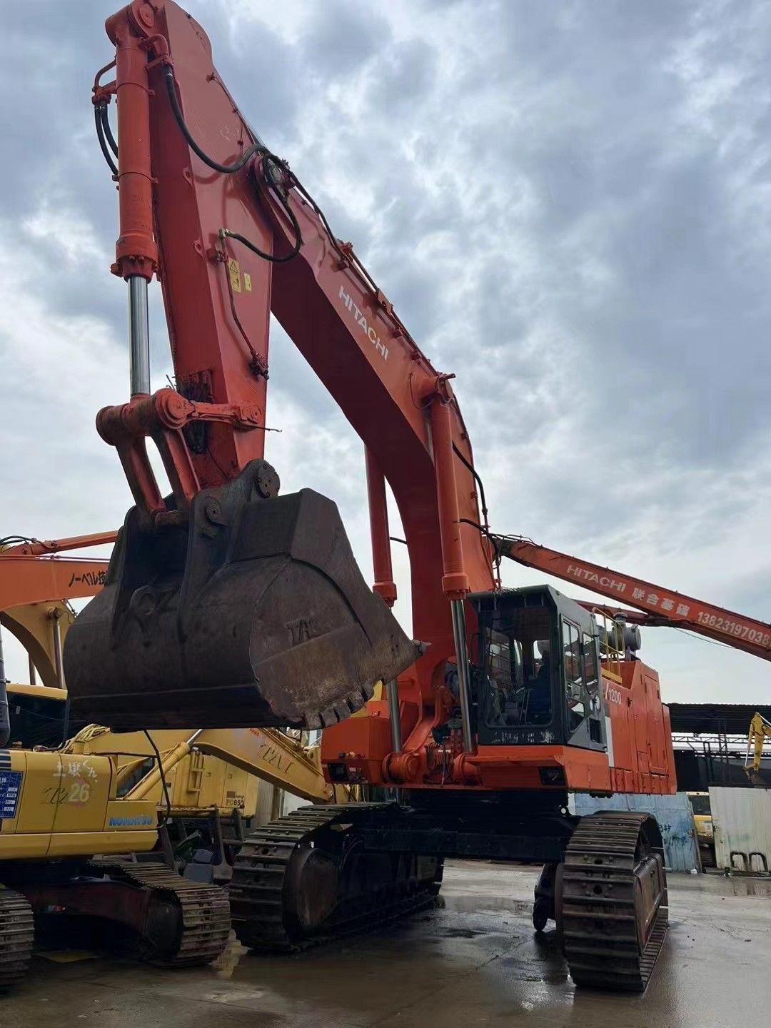 Hitachi 1200 Excavator Used Hitachi Excavator Imported From Japan