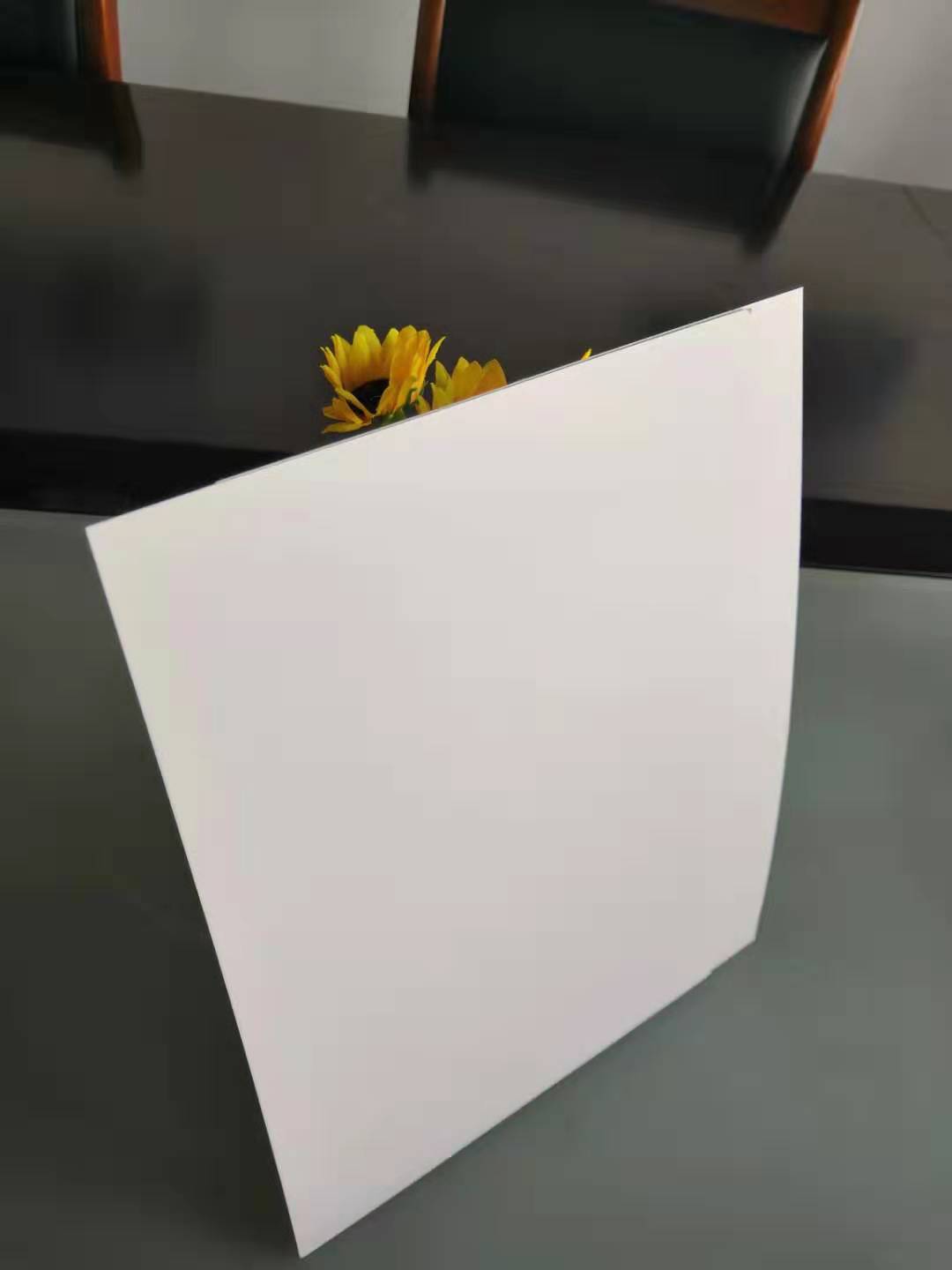 White Virgin Pulp One Side Coated Ivory Board for Paper Packaging Solutions from Mill