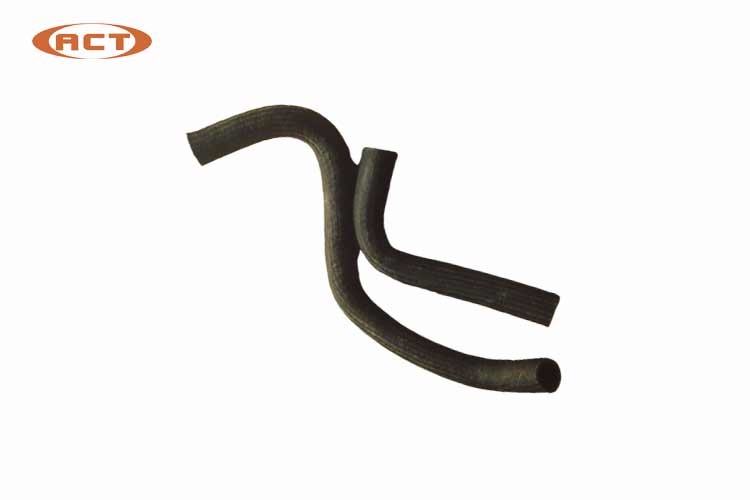PC200-6 6D95 Lower Water Flexible Hose For Earth Moving Machinery Easy To Install