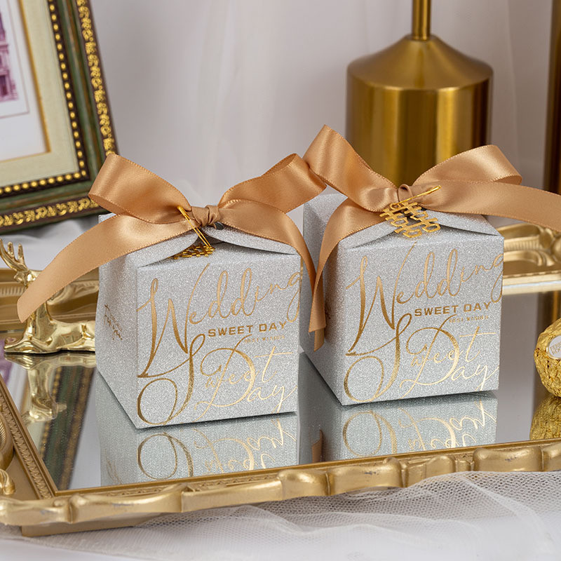 Wholesale Luxury Gold and Silver Card Logo Food Packaging Box Custom Color Wedding Candy Chocolate