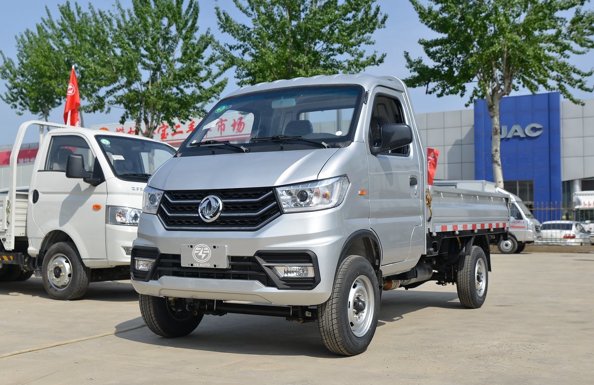Direct Single Row 4x2 Wheel Slab Type Mini Cargo Truck with EURO 5 Emission Standard
