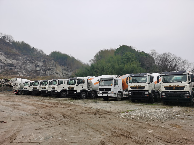 2019 Used 10 m3 Sinotruck Howo Concrete Mixer Tank Truck