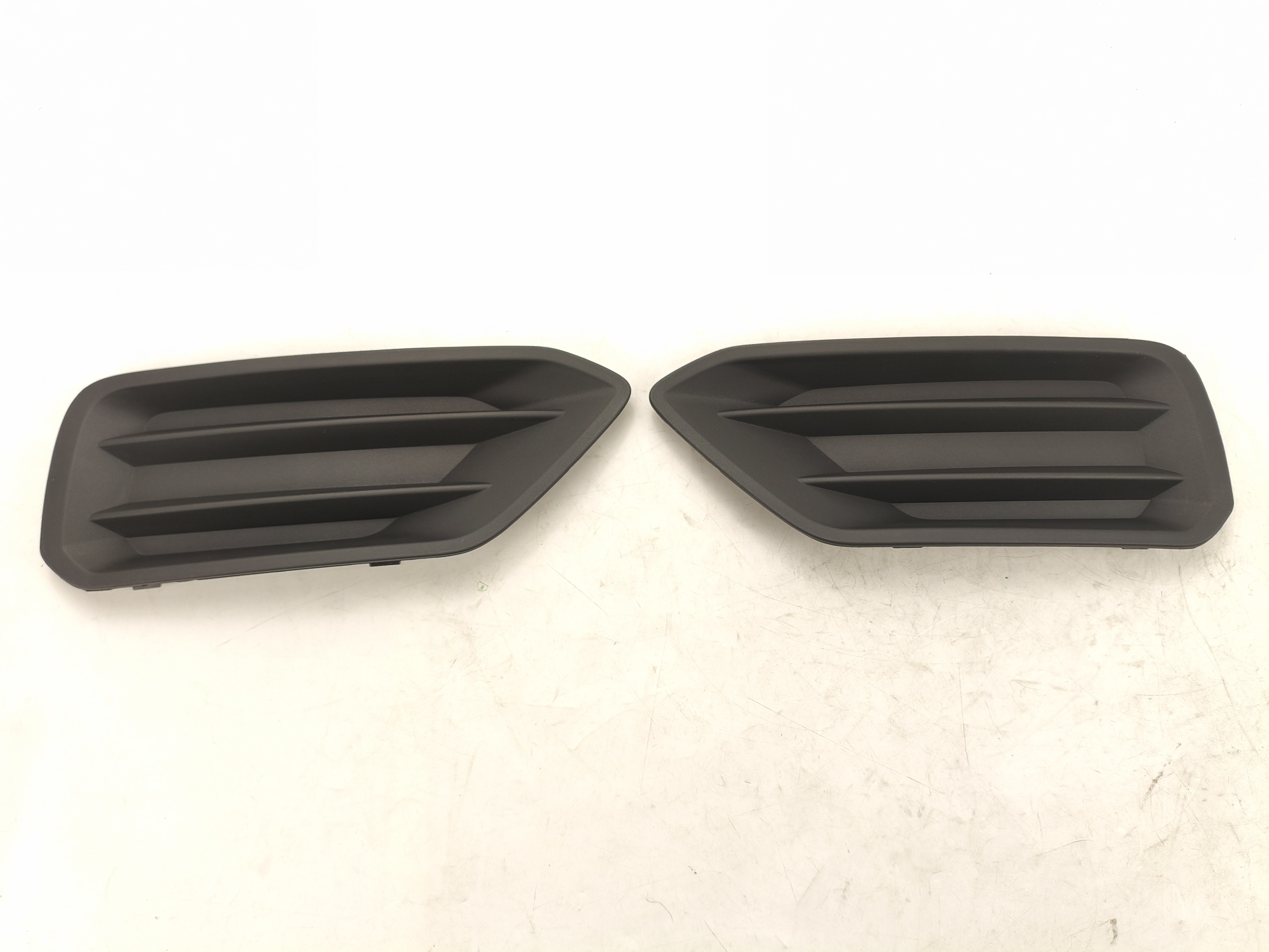 OE 31407949 31407950 Headlight Cover Left Fog Lamp Case Right Fog Light Cover For VOLVO