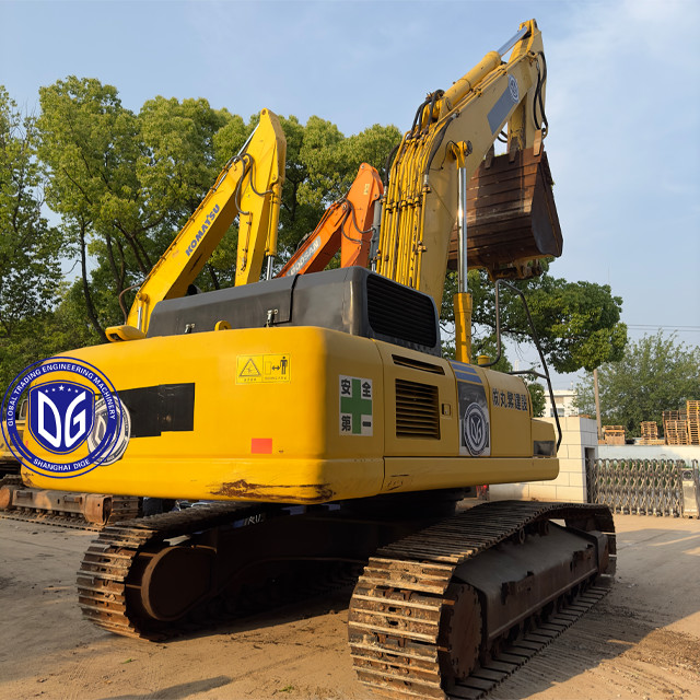 Komatsu PC400-8 excavator with excellent power durability and high efficiency Japanese Komatsu PC400-8 40ton large construction excavator