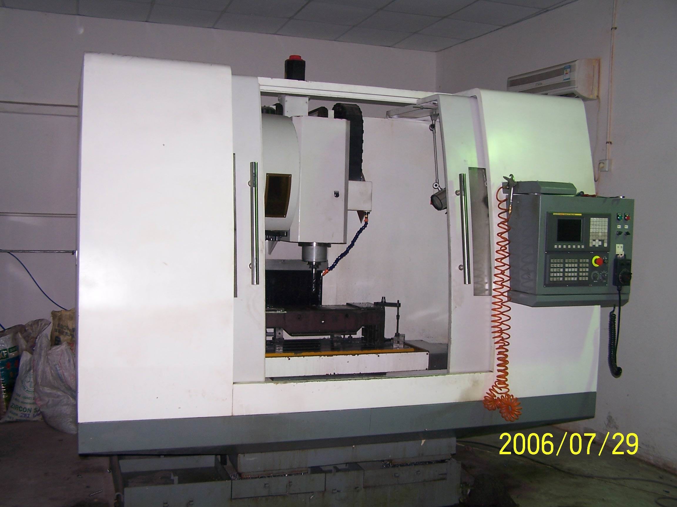 Auto PLC Commercial Laundry Press Machine For Laundry Ironing 380V 50hz