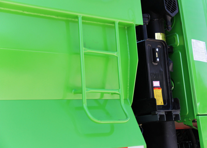 Construction Material Tipper Dump Truck 266 HP - 420 HP Commercial Dump Truck