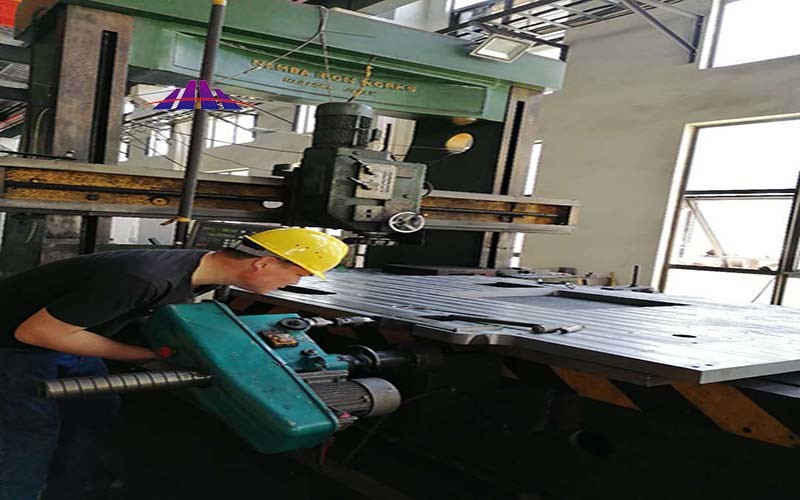 100gsm SMS Non Woven Roll Making Machine For Baby Adult Diapers