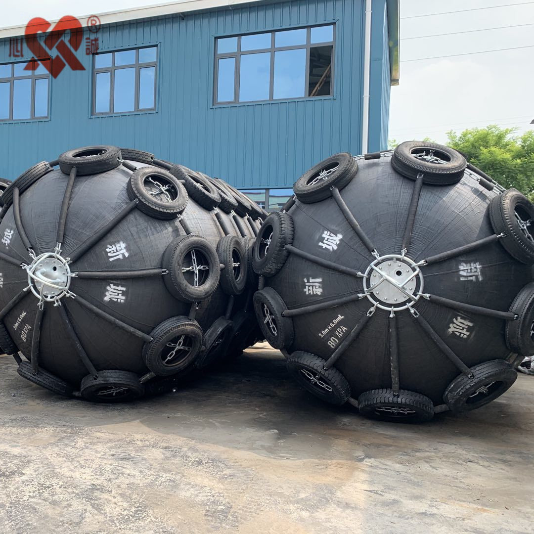 Rugged Floating Pneumatic Fender -20C- 60C Temperature Range